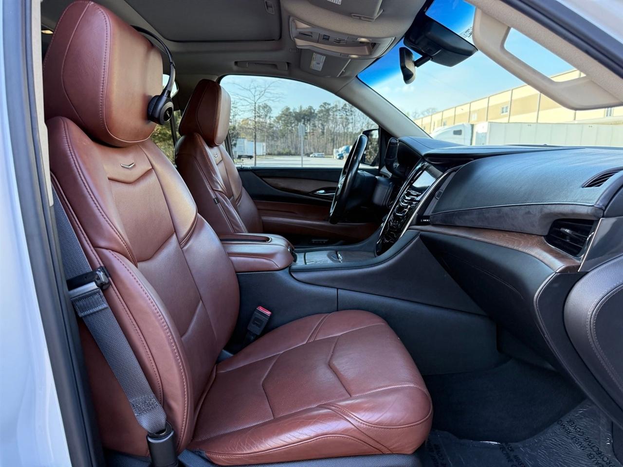 Cadillac Escalade  2016