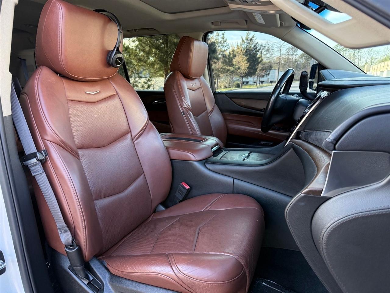 Cadillac Escalade  2016