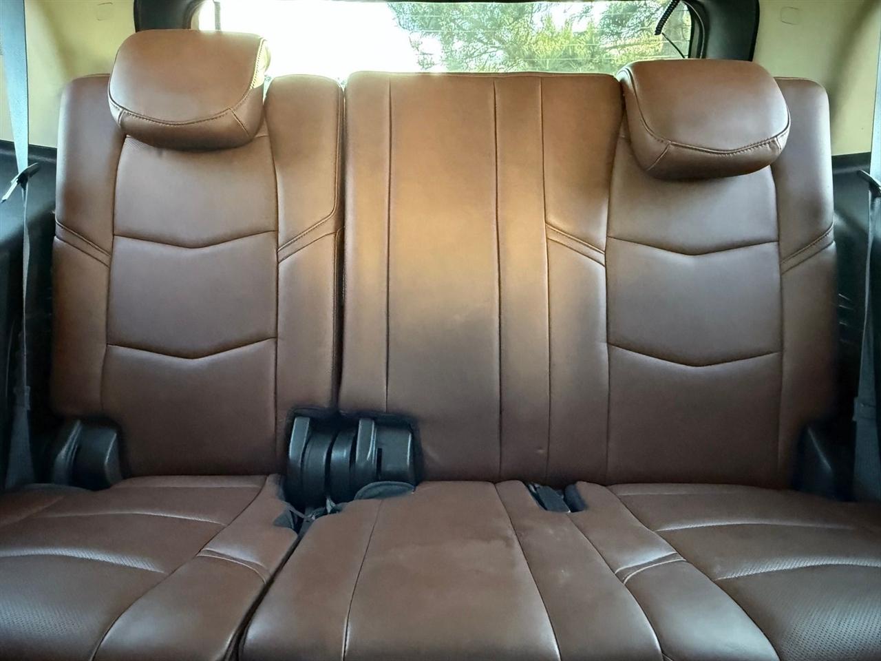 Cadillac Escalade  2016