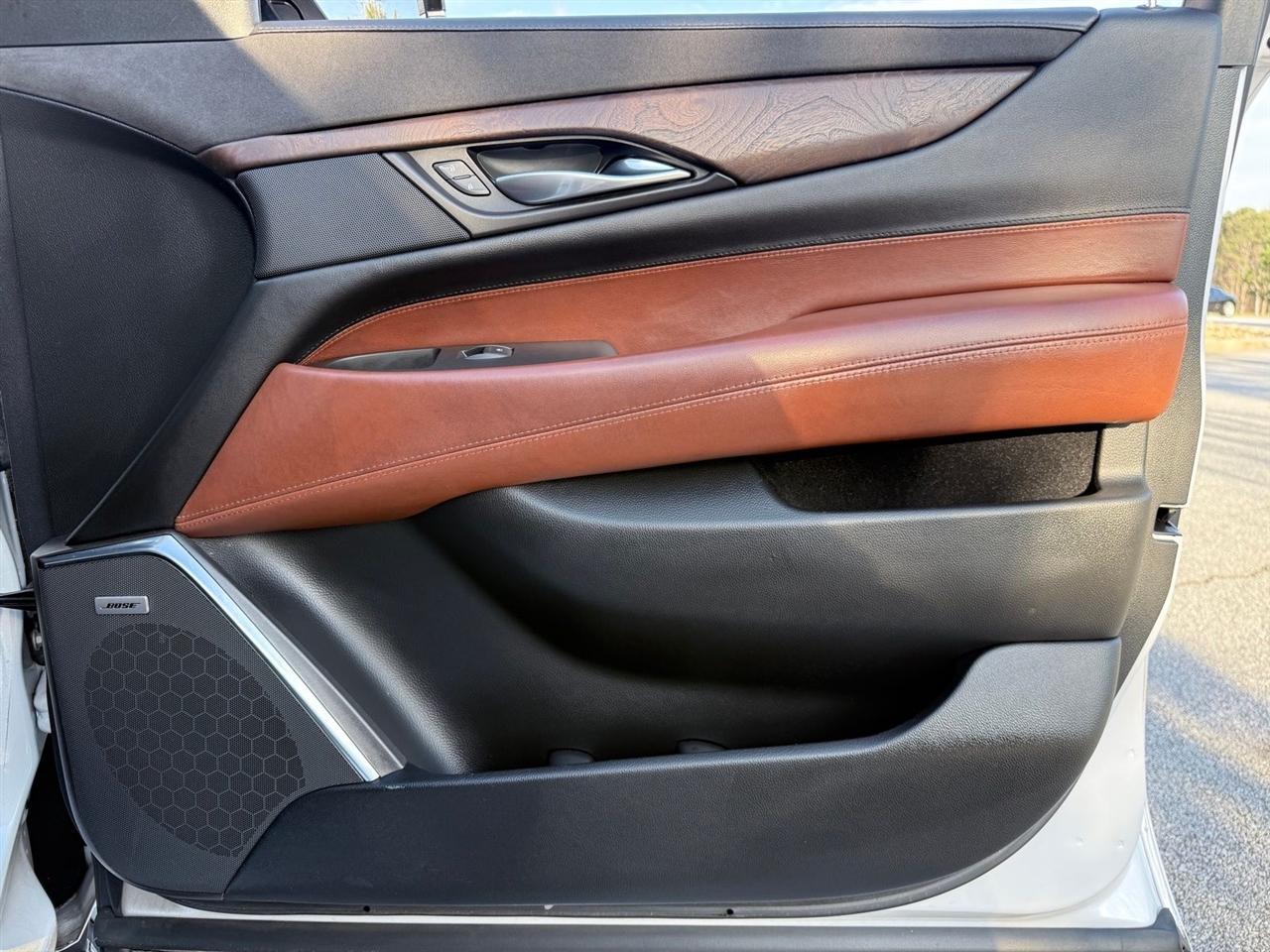 Cadillac Escalade  2016