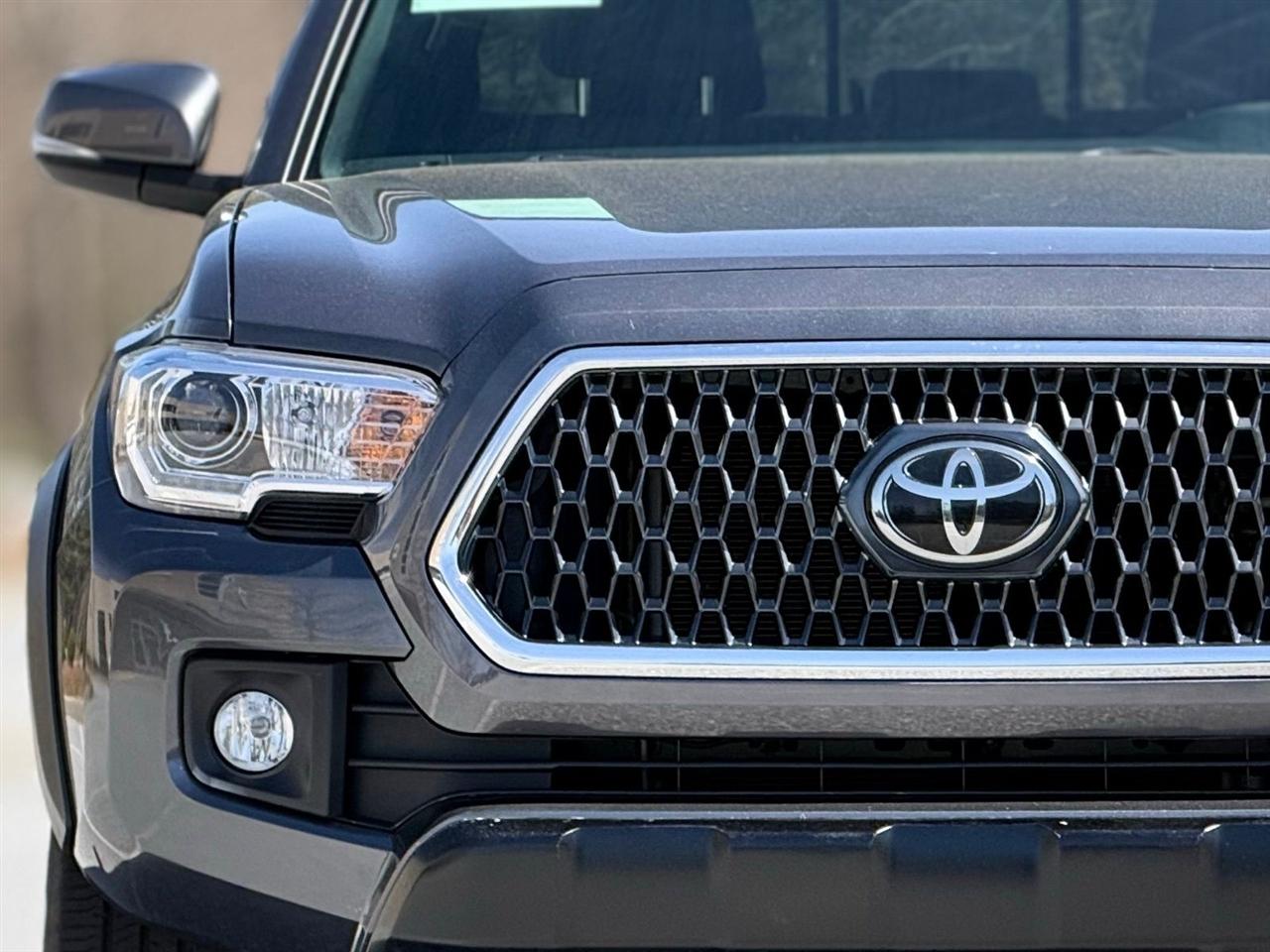 Toyota Tacoma 4WD  2019