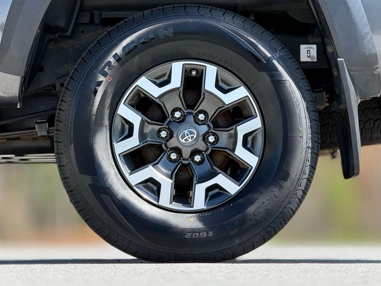 Toyota Tacoma 4WD  2019