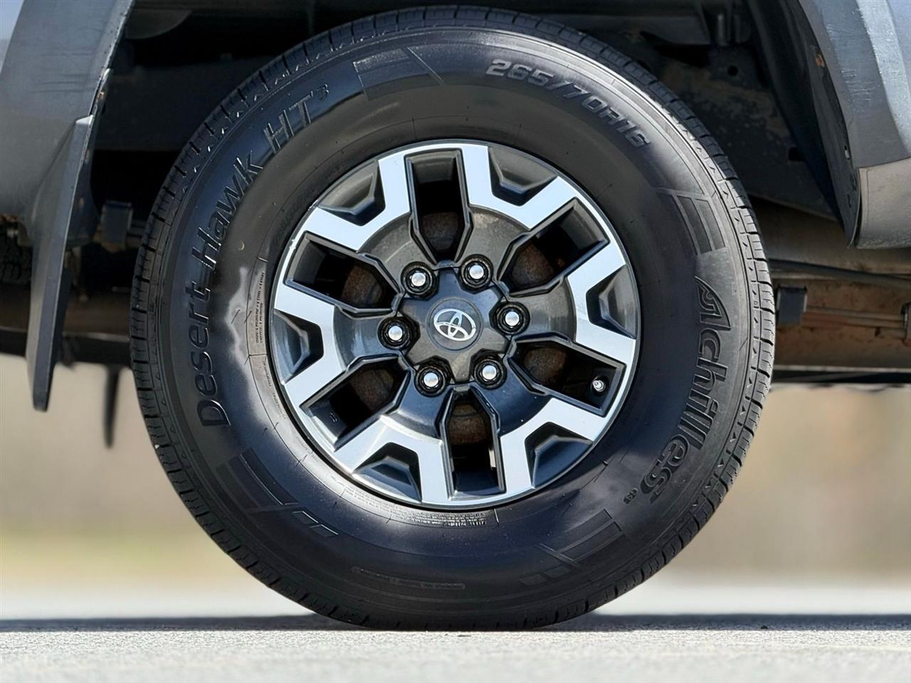 Toyota Tacoma 4WD  2019