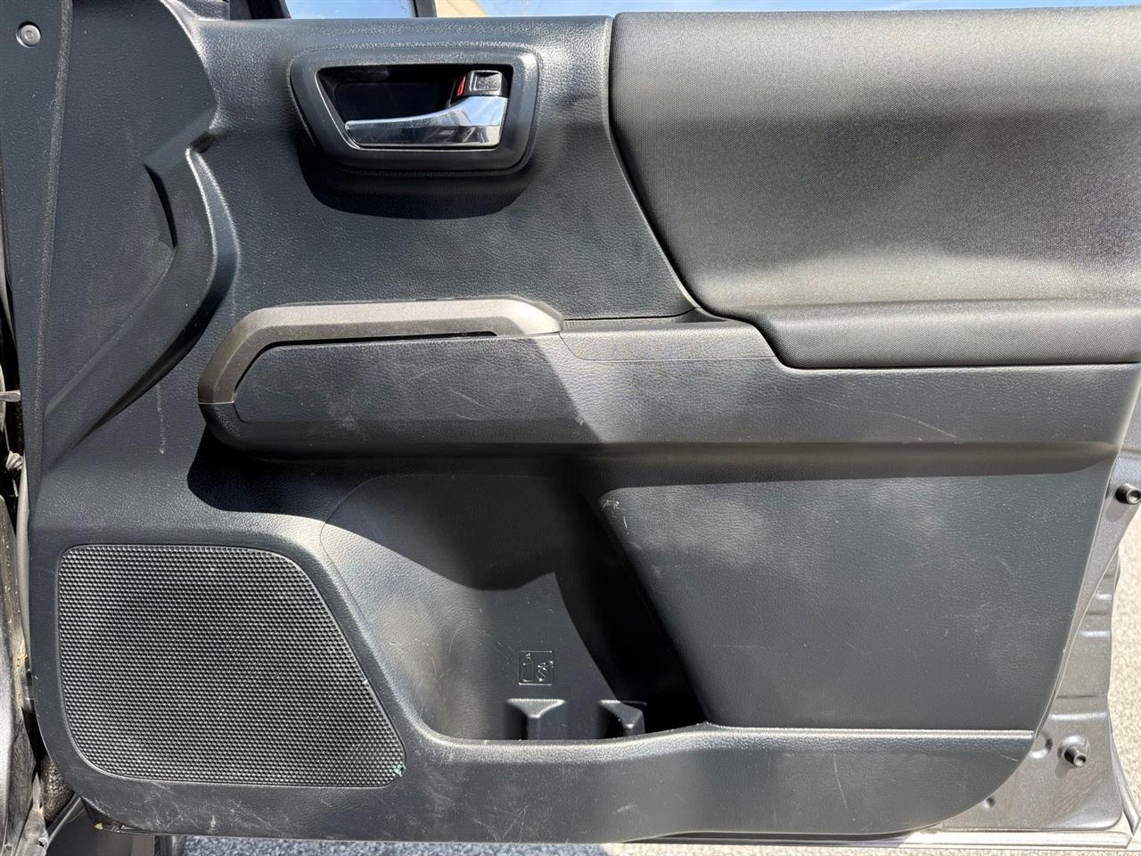 Toyota Tacoma 4WD  2019