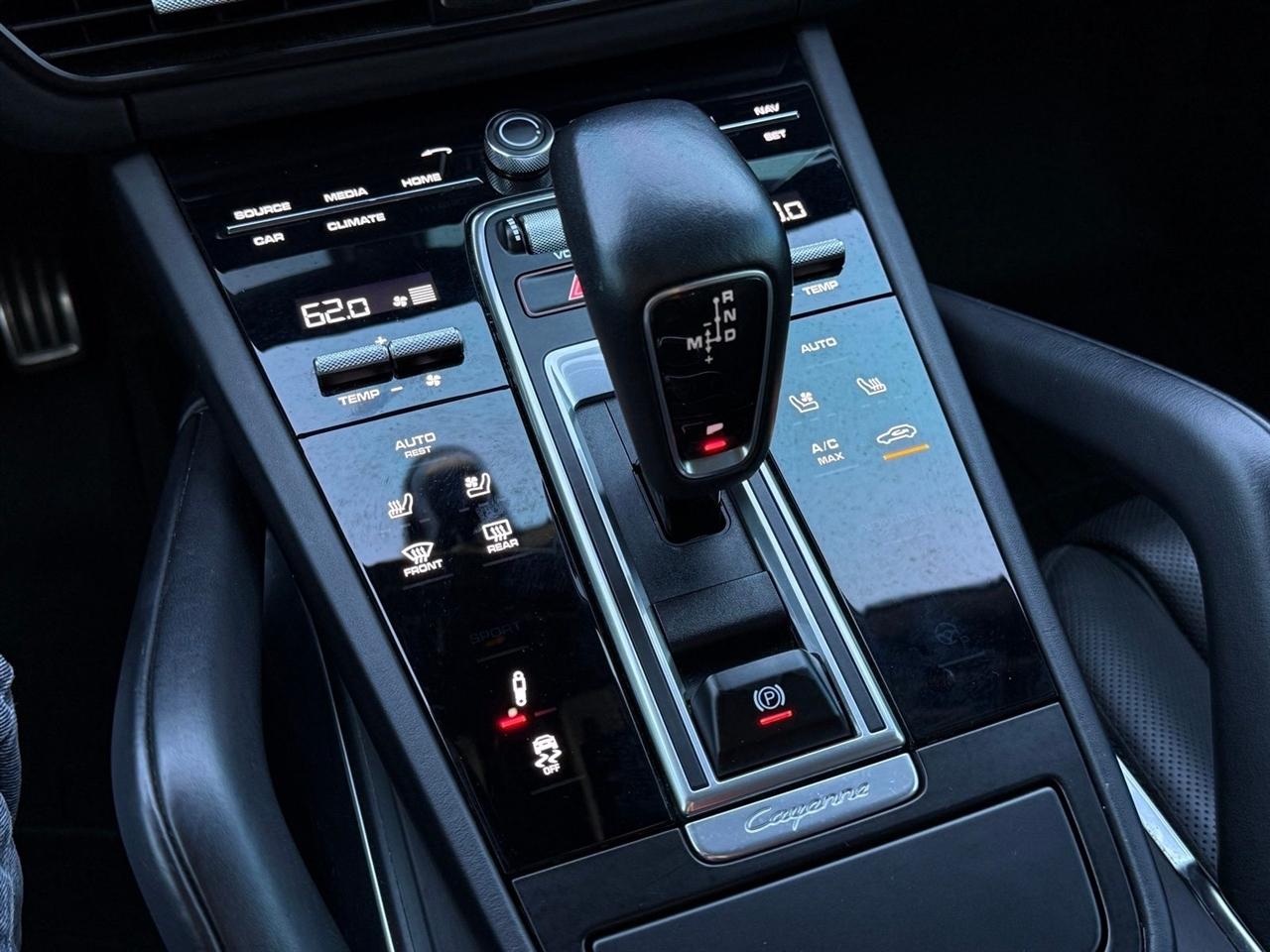 Porsche Cayenne  2019