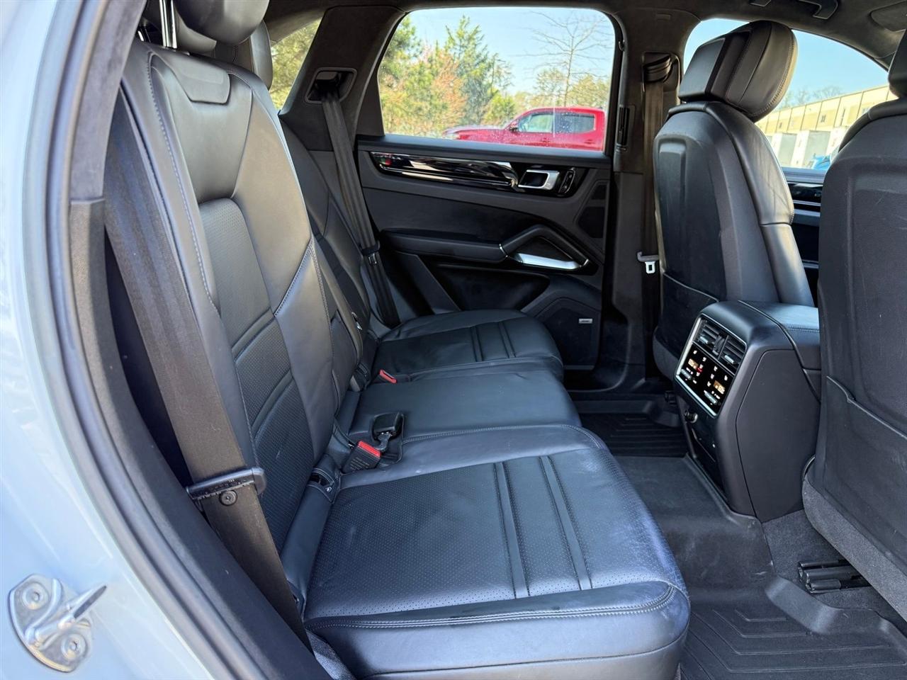 Porsche Cayenne  2019