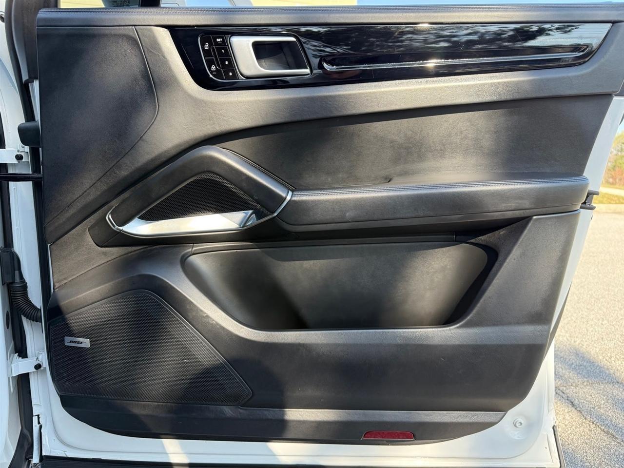 Porsche Cayenne  2019