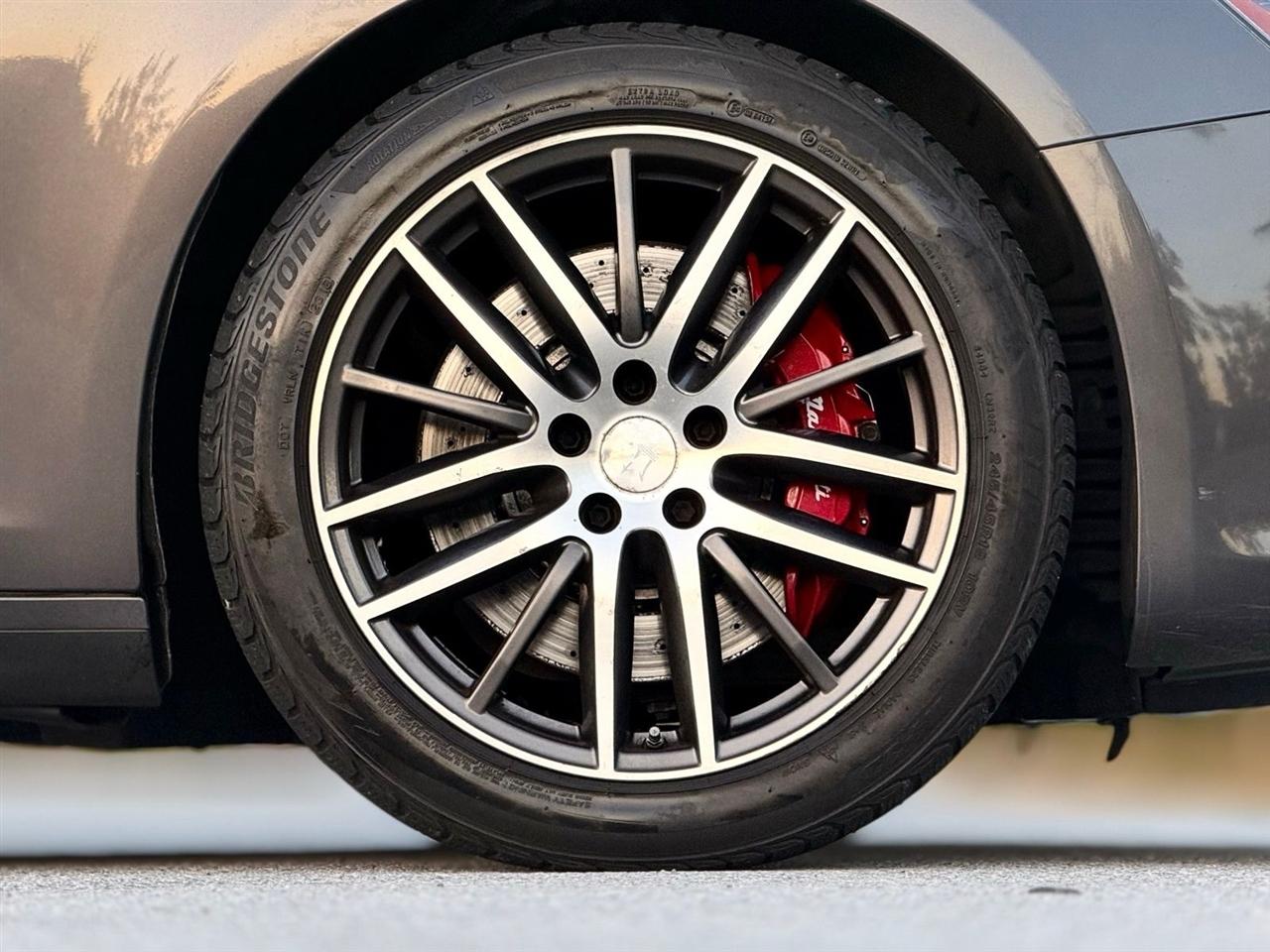 Maserati Ghibli  2014