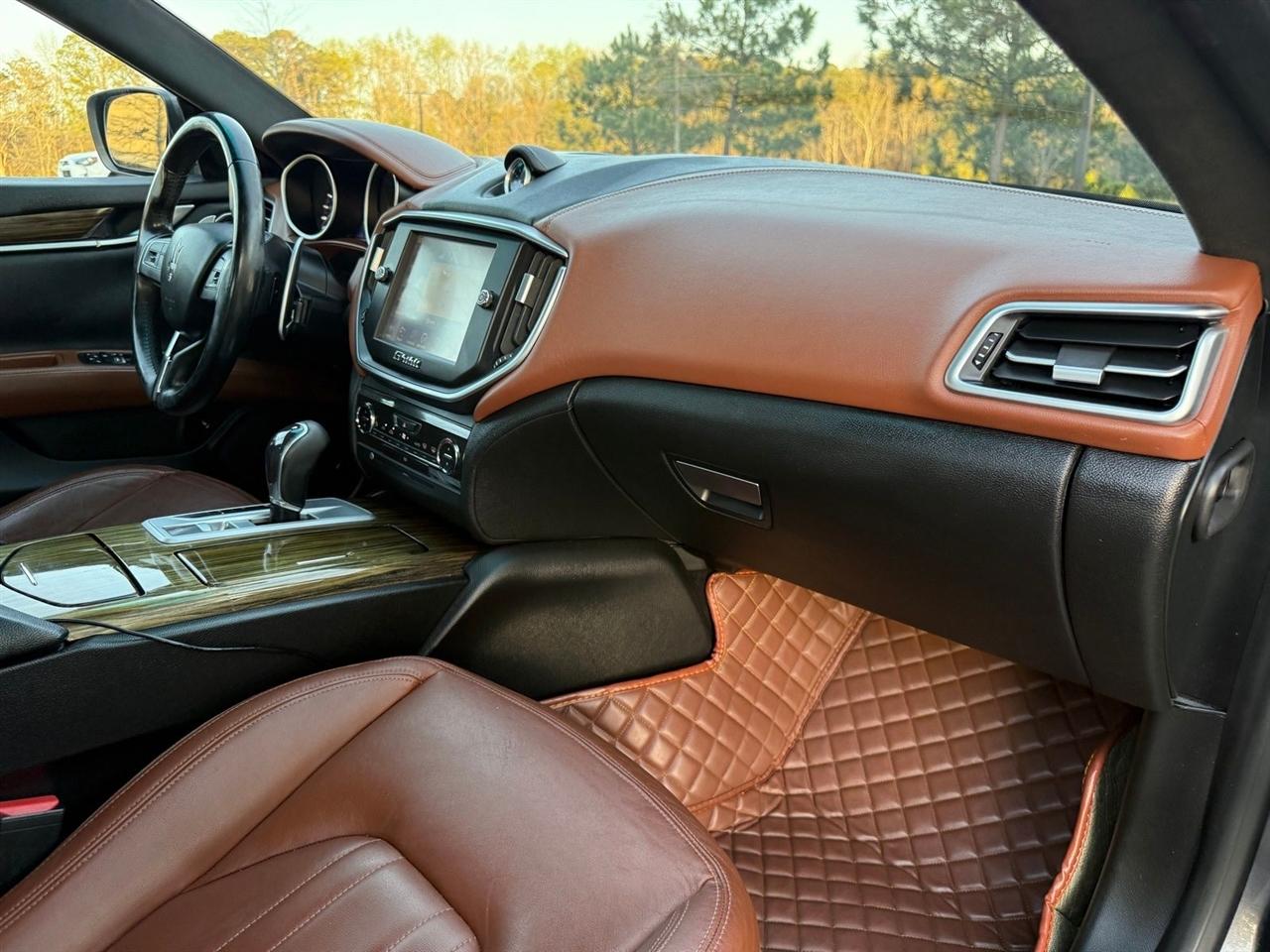 Maserati Ghibli  2014