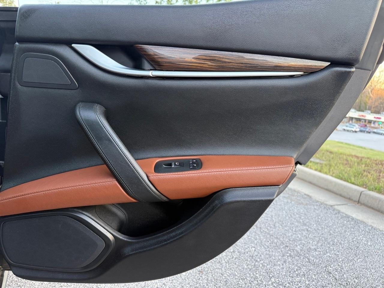 Maserati Ghibli  2014