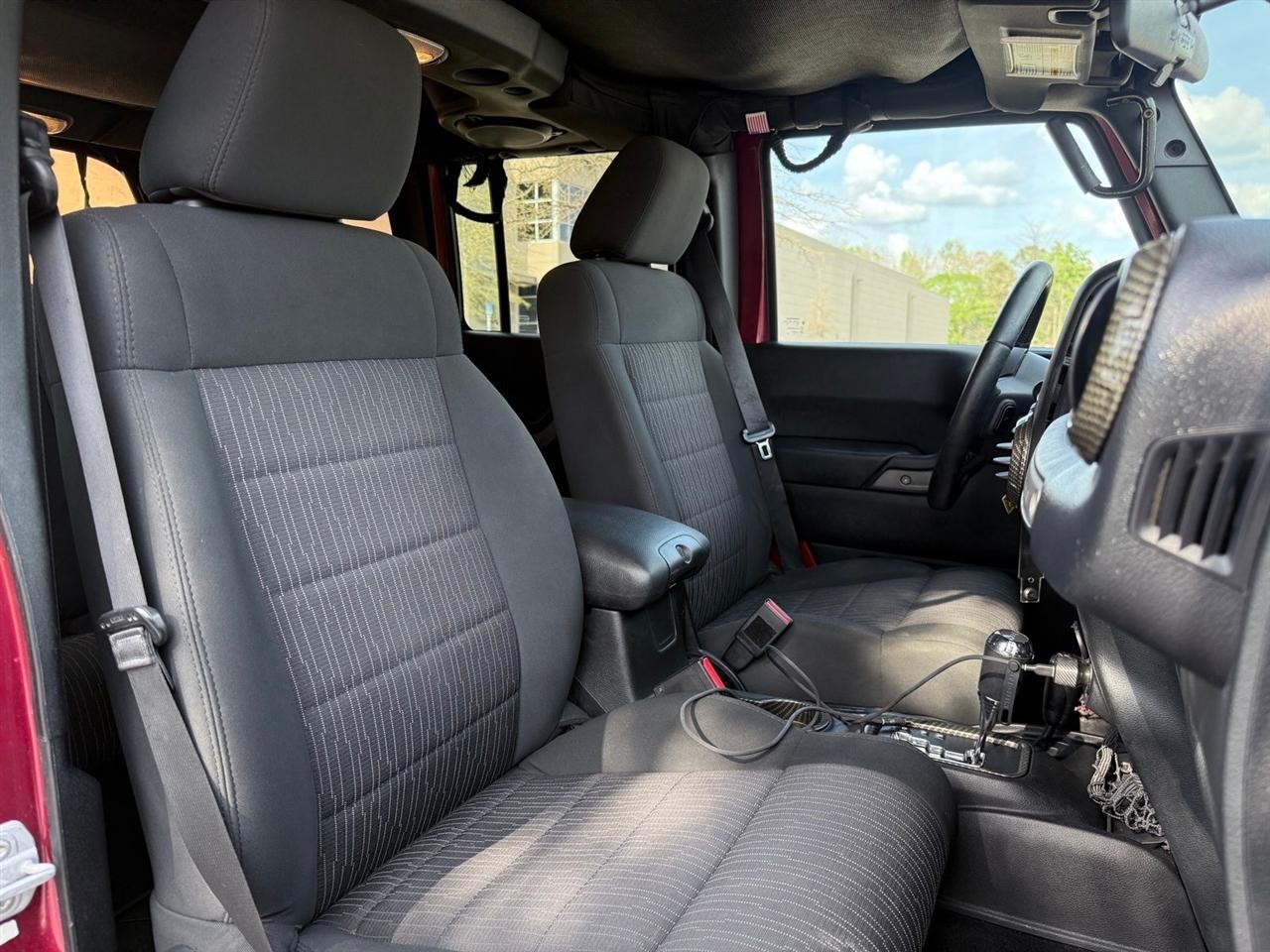 Jeep Wrangler Unlimited  2012