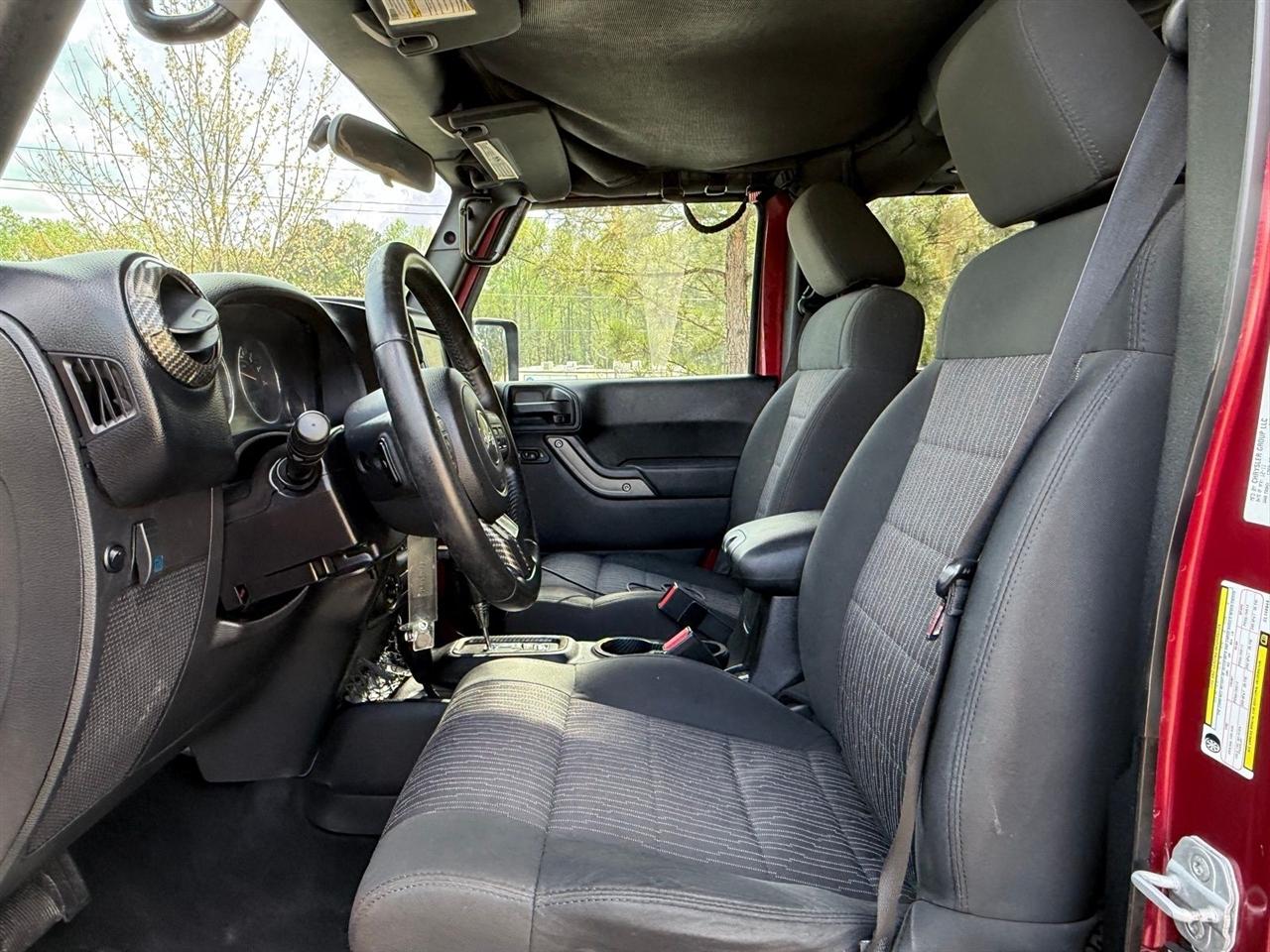 Jeep Wrangler Unlimited  2012