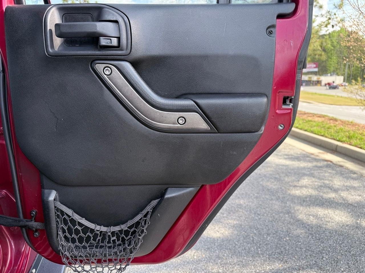 Jeep Wrangler Unlimited  2012