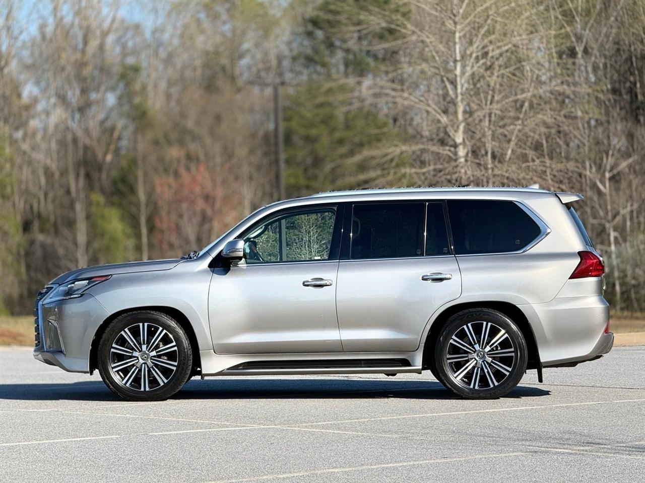 Lexus LX  2018