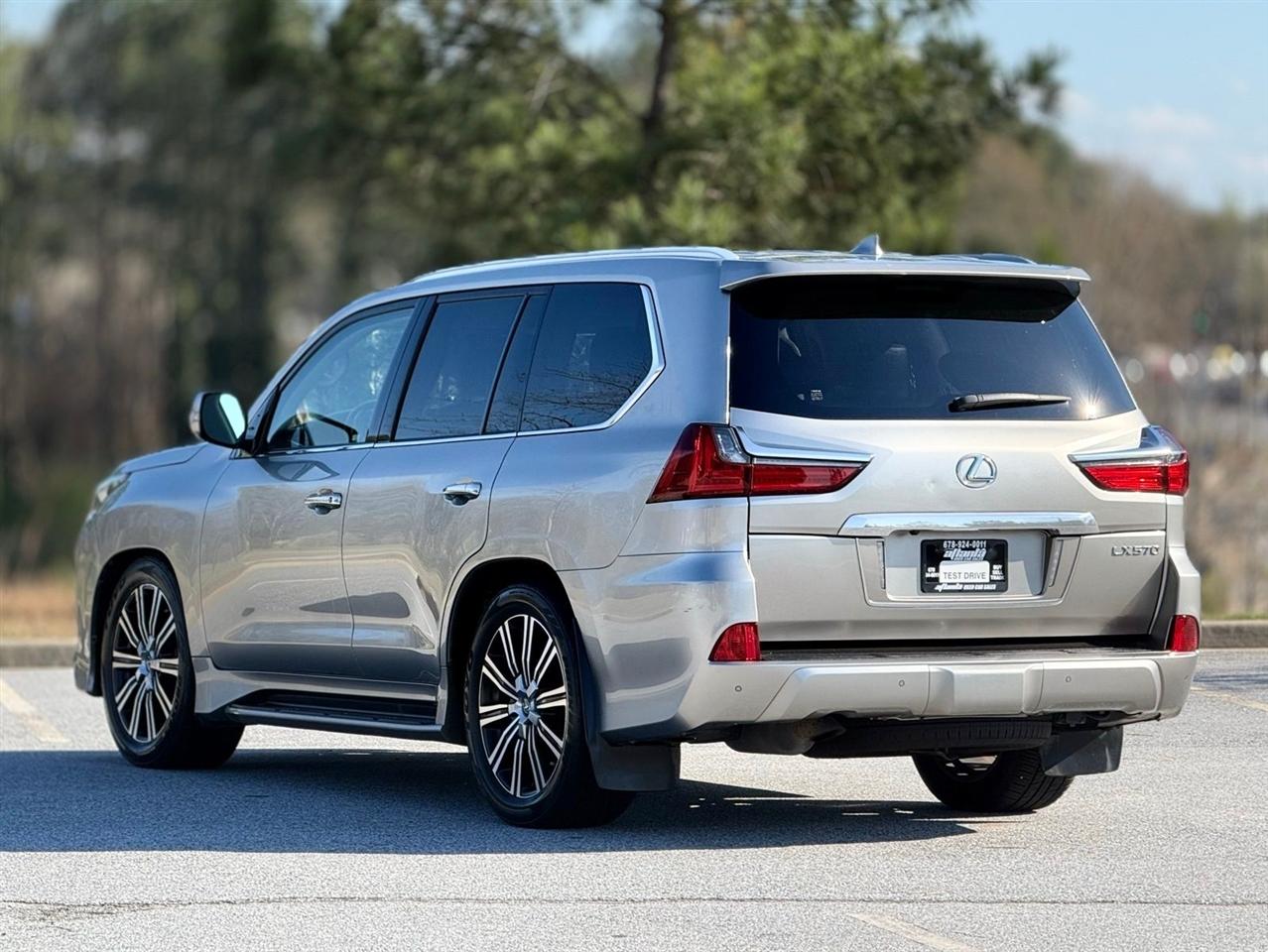 Lexus LX  2018