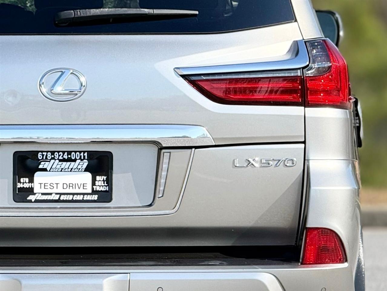 Lexus LX  2018