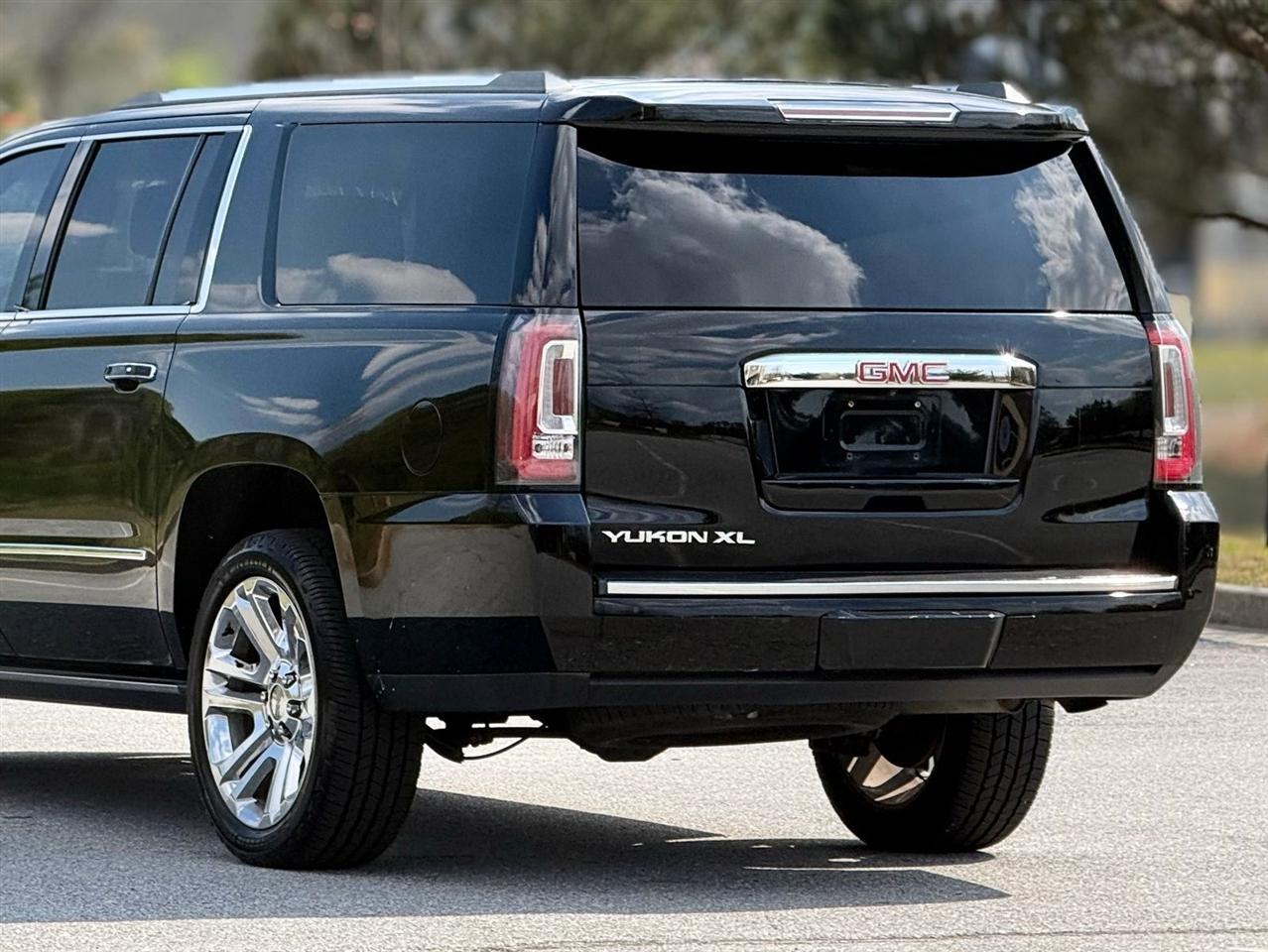 GMC Yukon XL  2017