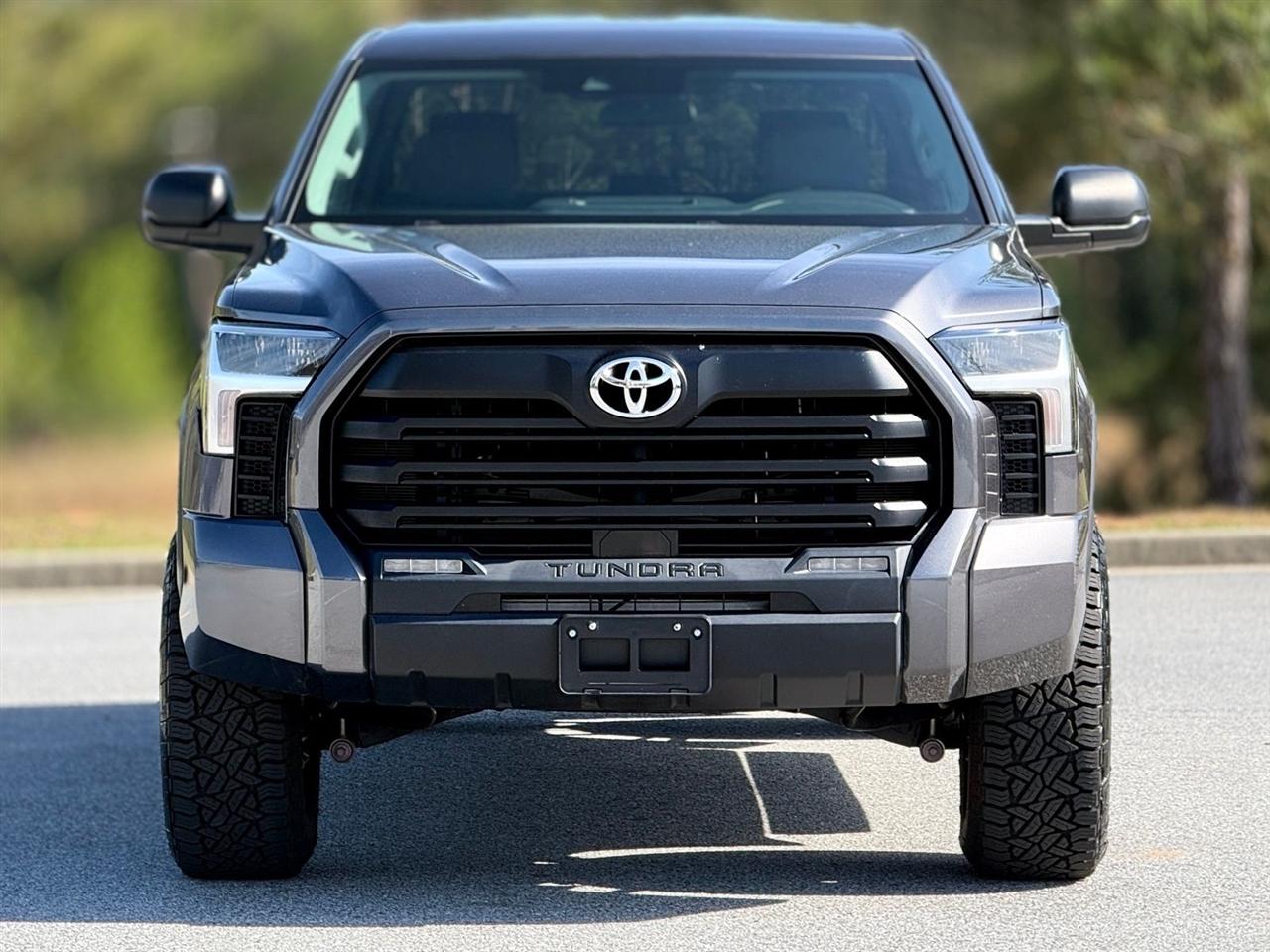 Toyota Tundra 4WD  2024