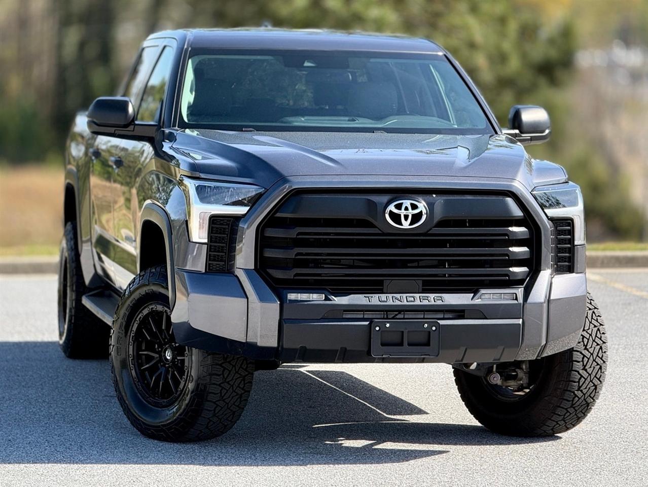 Toyota Tundra 4WD  2024
