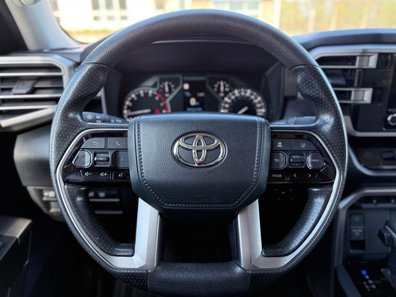 Toyota Tundra 4WD  2024