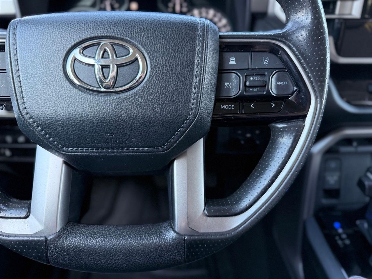 Toyota Tundra 4WD  2024