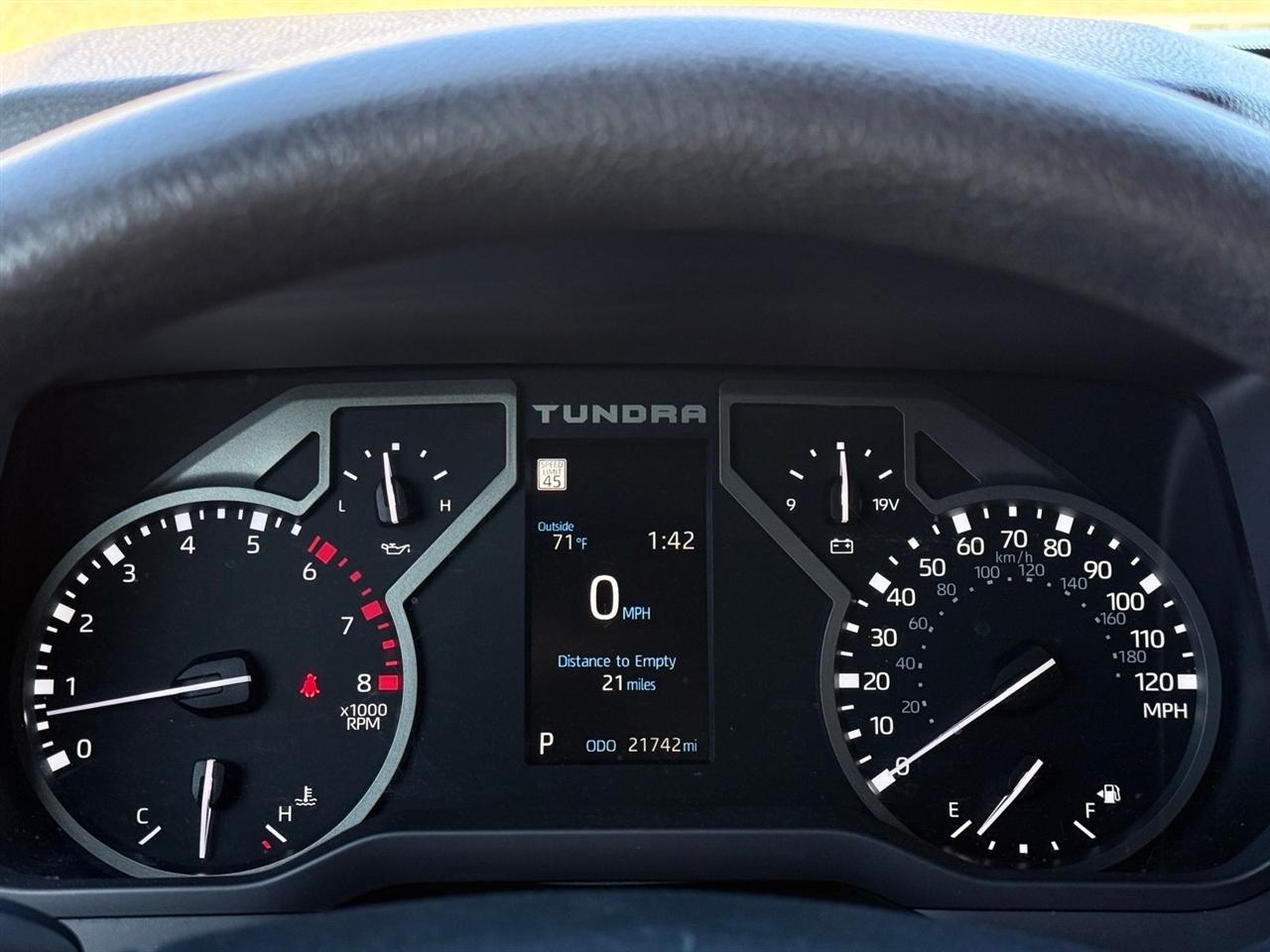 Toyota Tundra 4WD  2024