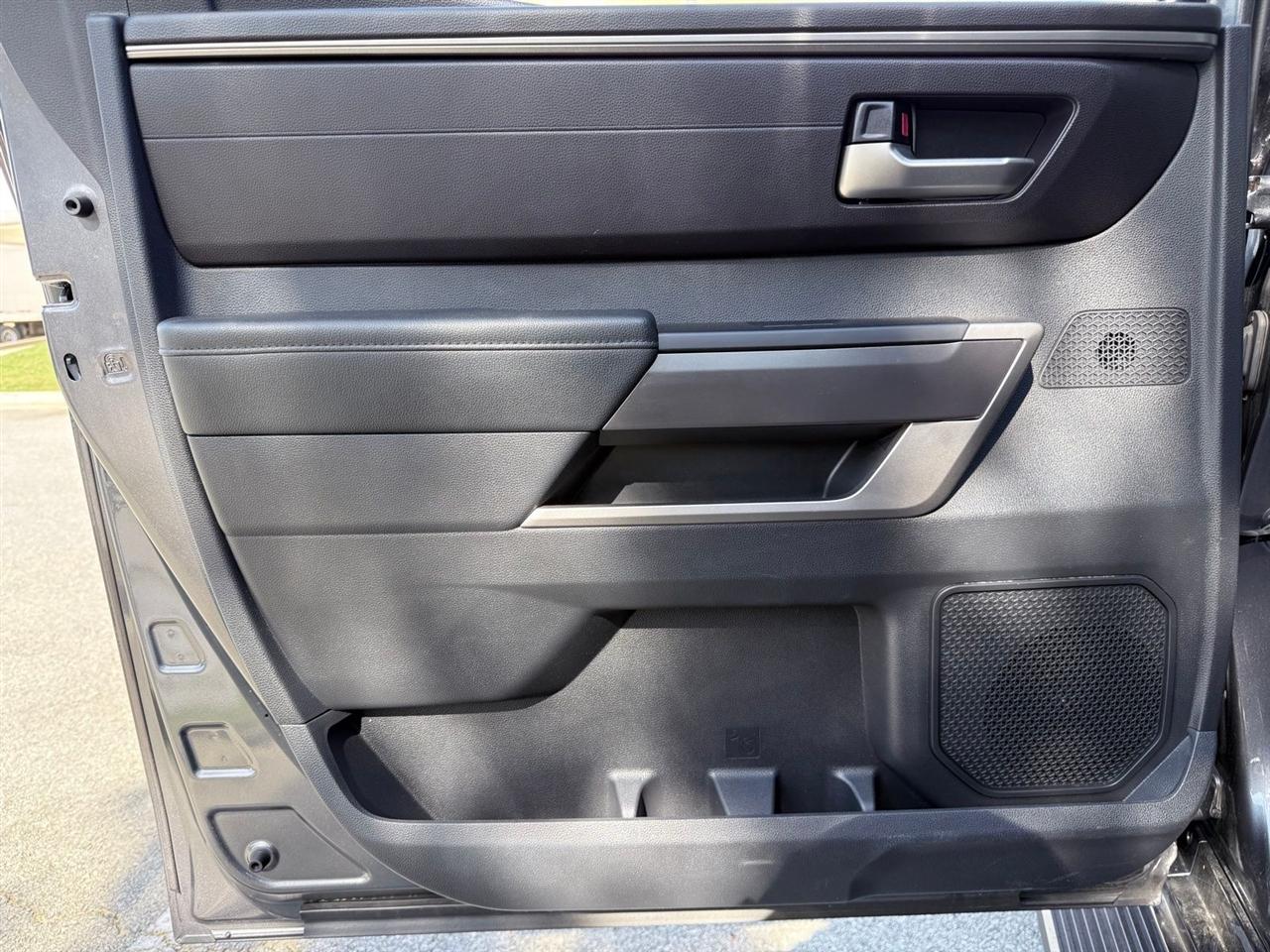 Toyota Tundra 4WD  2024