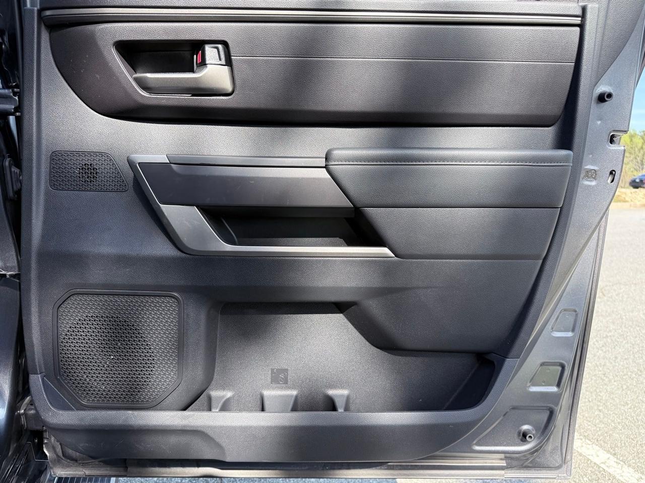 Toyota Tundra 4WD  2024