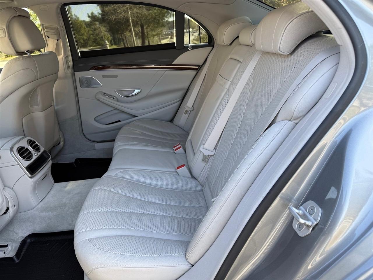 Mercedes-Benz S-Class  2015