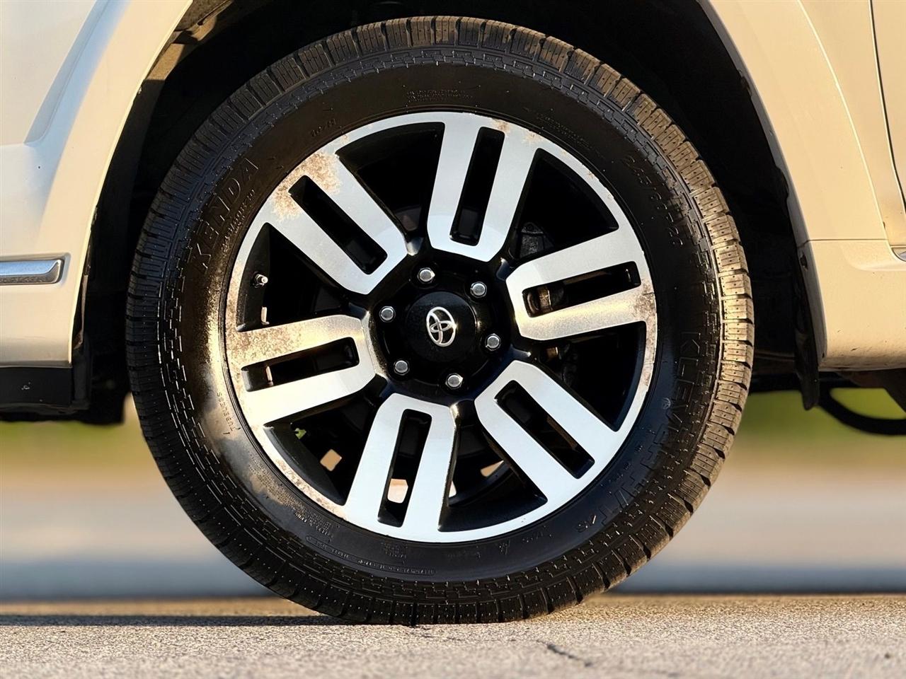 Toyota 4Runner  2014