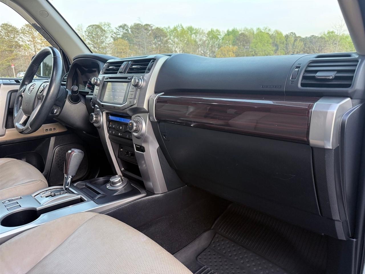 Toyota 4Runner  2014