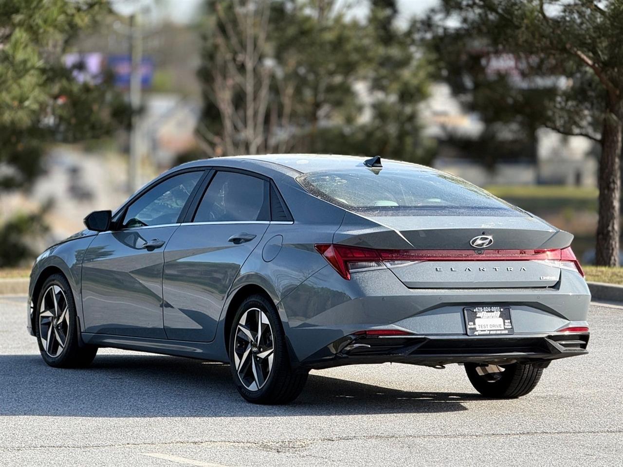 Hyundai Elantra  2023