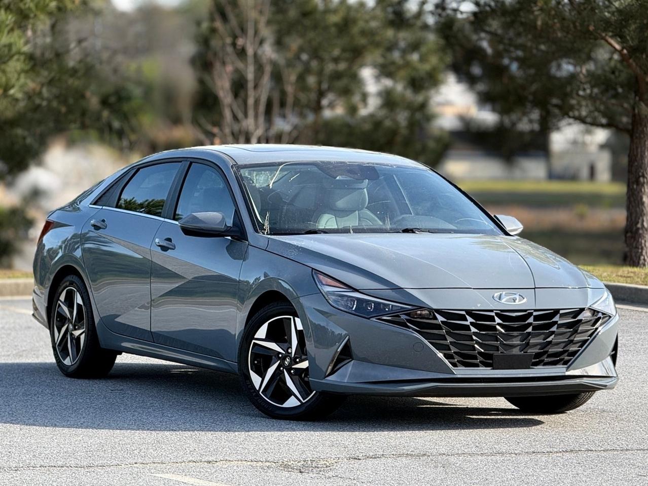 Hyundai Elantra  2023