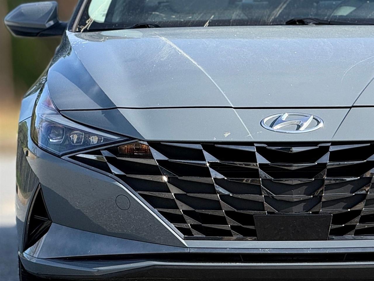 Hyundai Elantra  2023