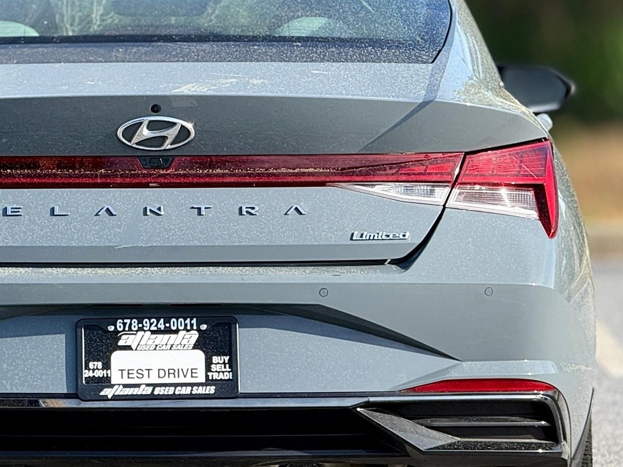 Hyundai Elantra  2023