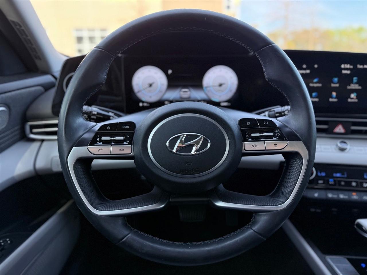 Hyundai Elantra  2023