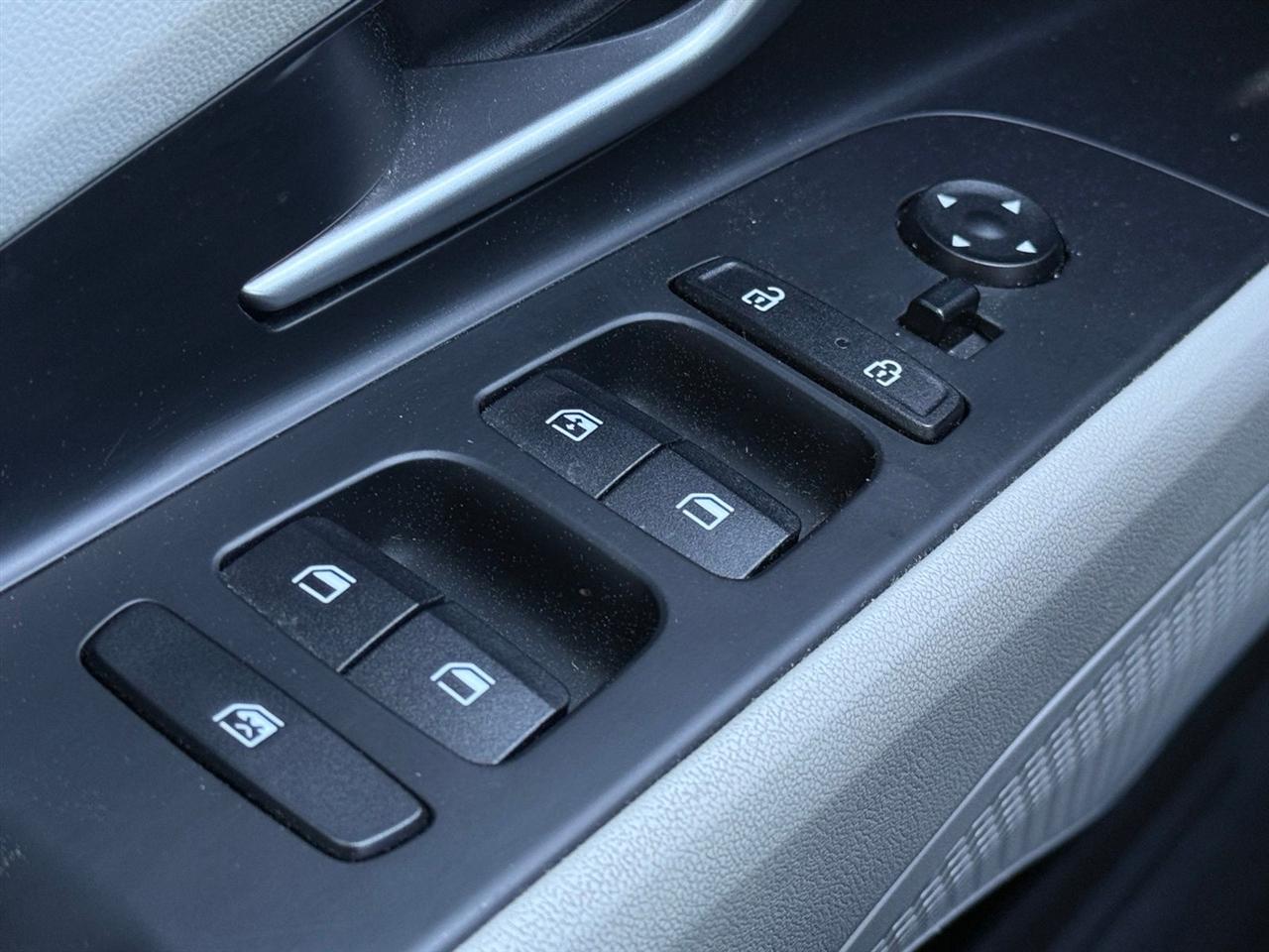 Hyundai Elantra  2023