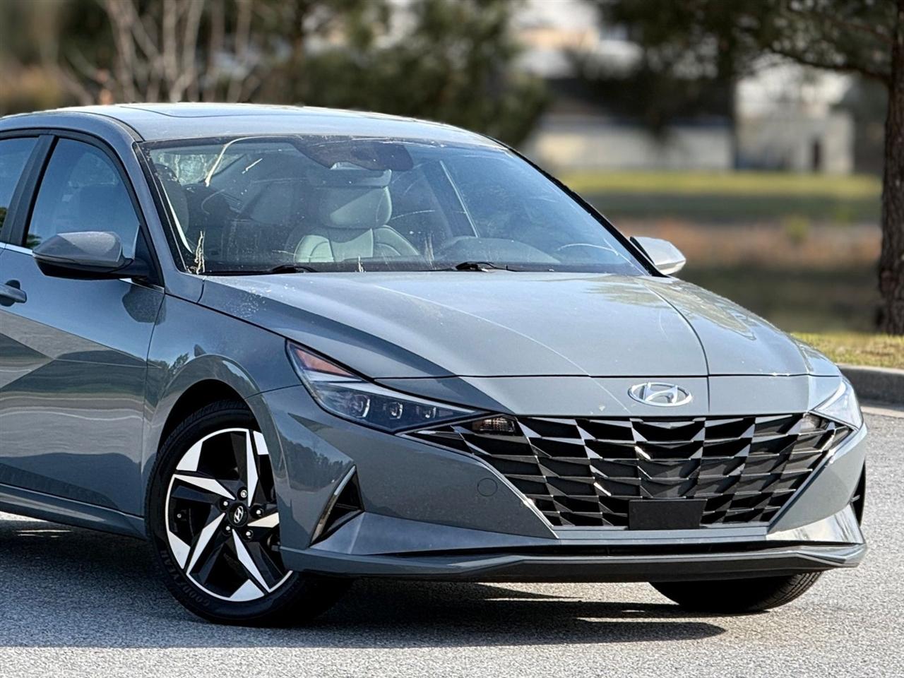 Hyundai Elantra  2023