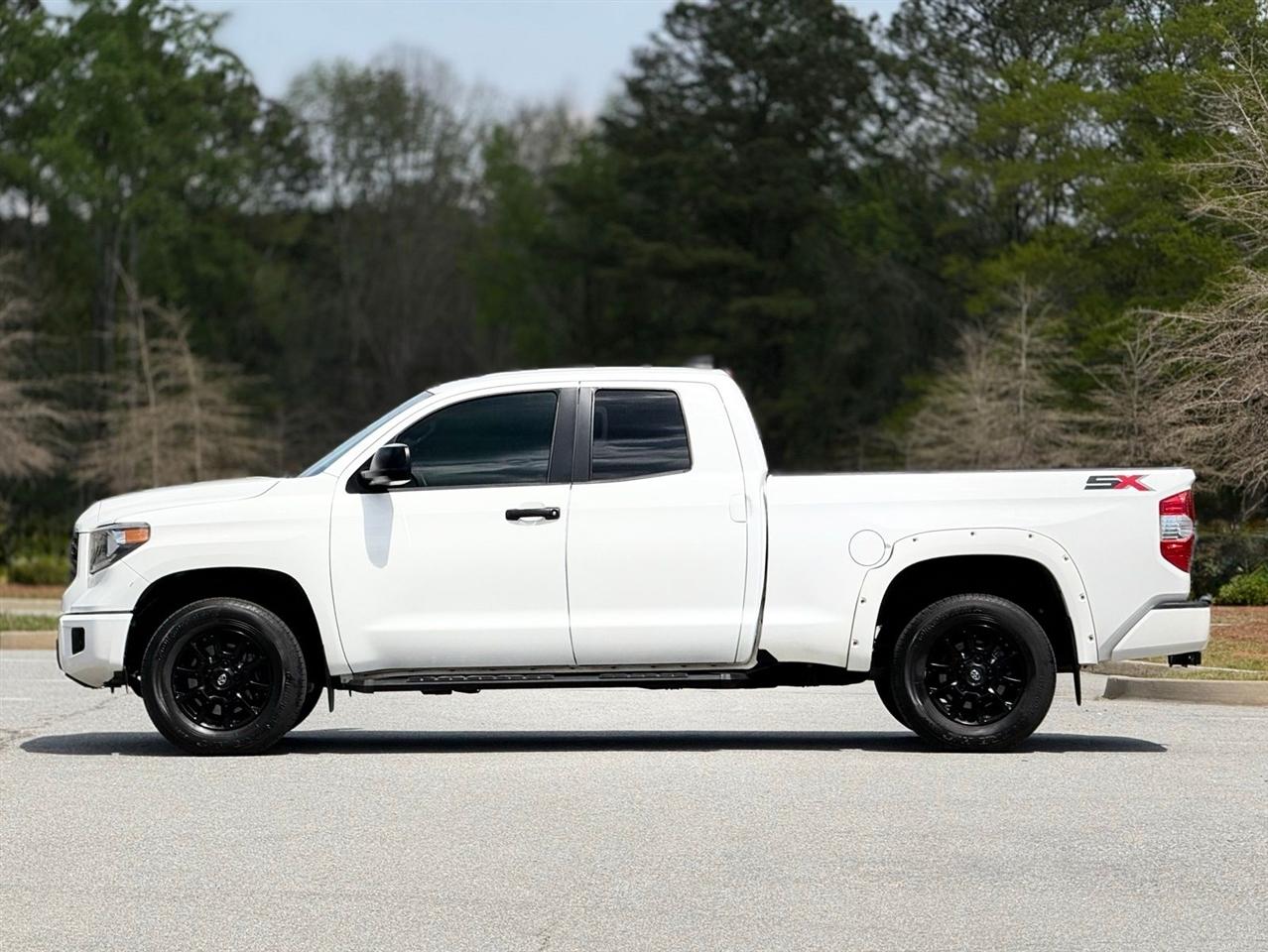 Toyota Tundra 4WD  2021