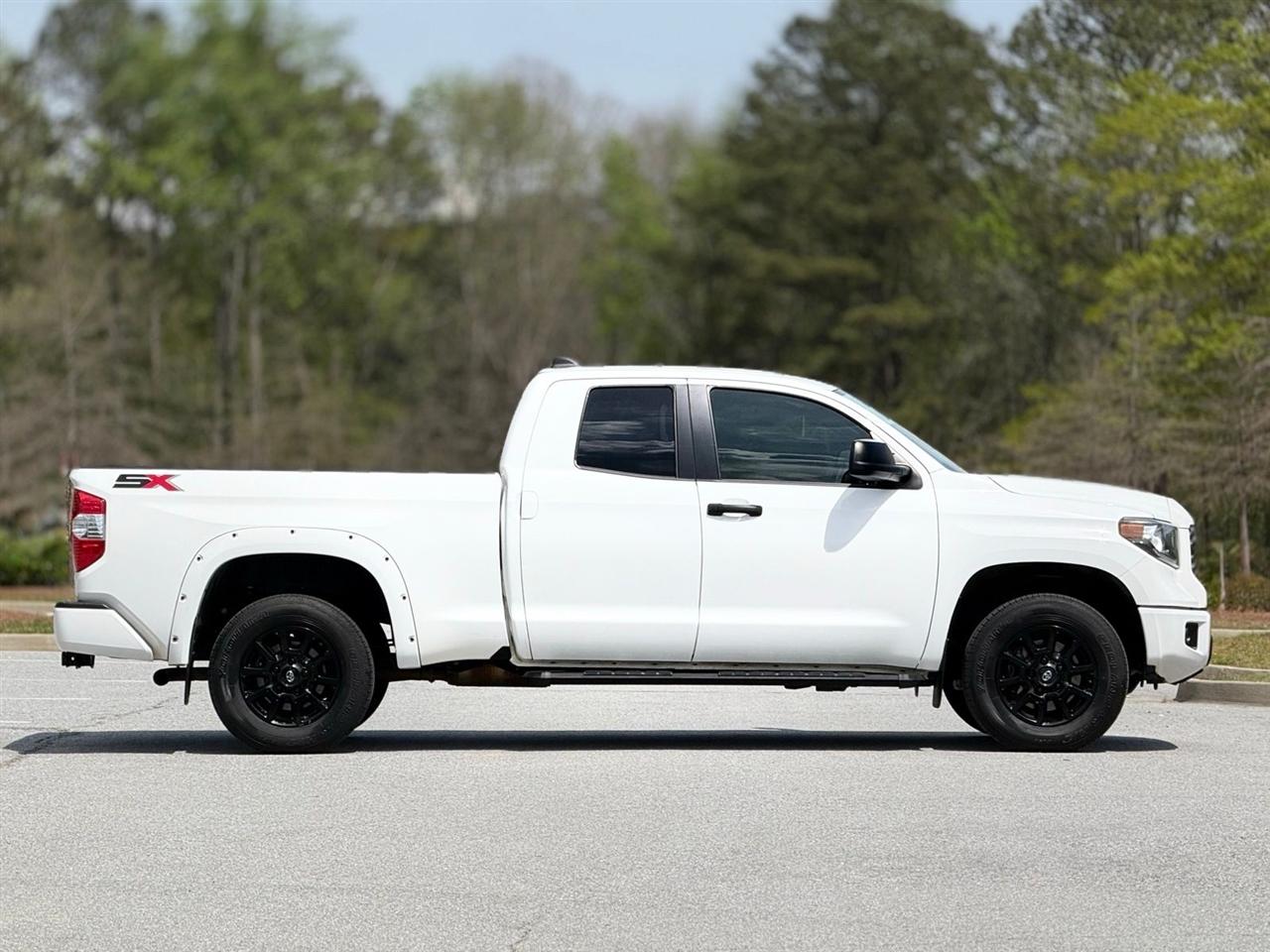 Toyota Tundra 4WD  2021