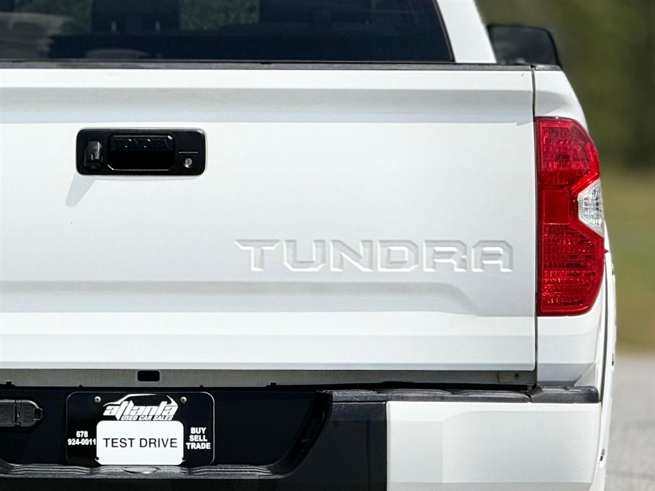 Toyota Tundra 4WD  2021