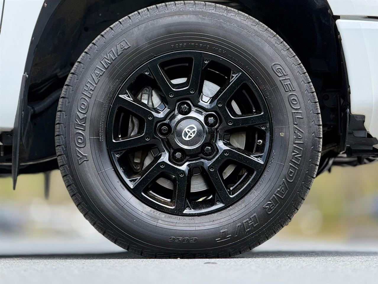 Toyota Tundra 4WD  2021