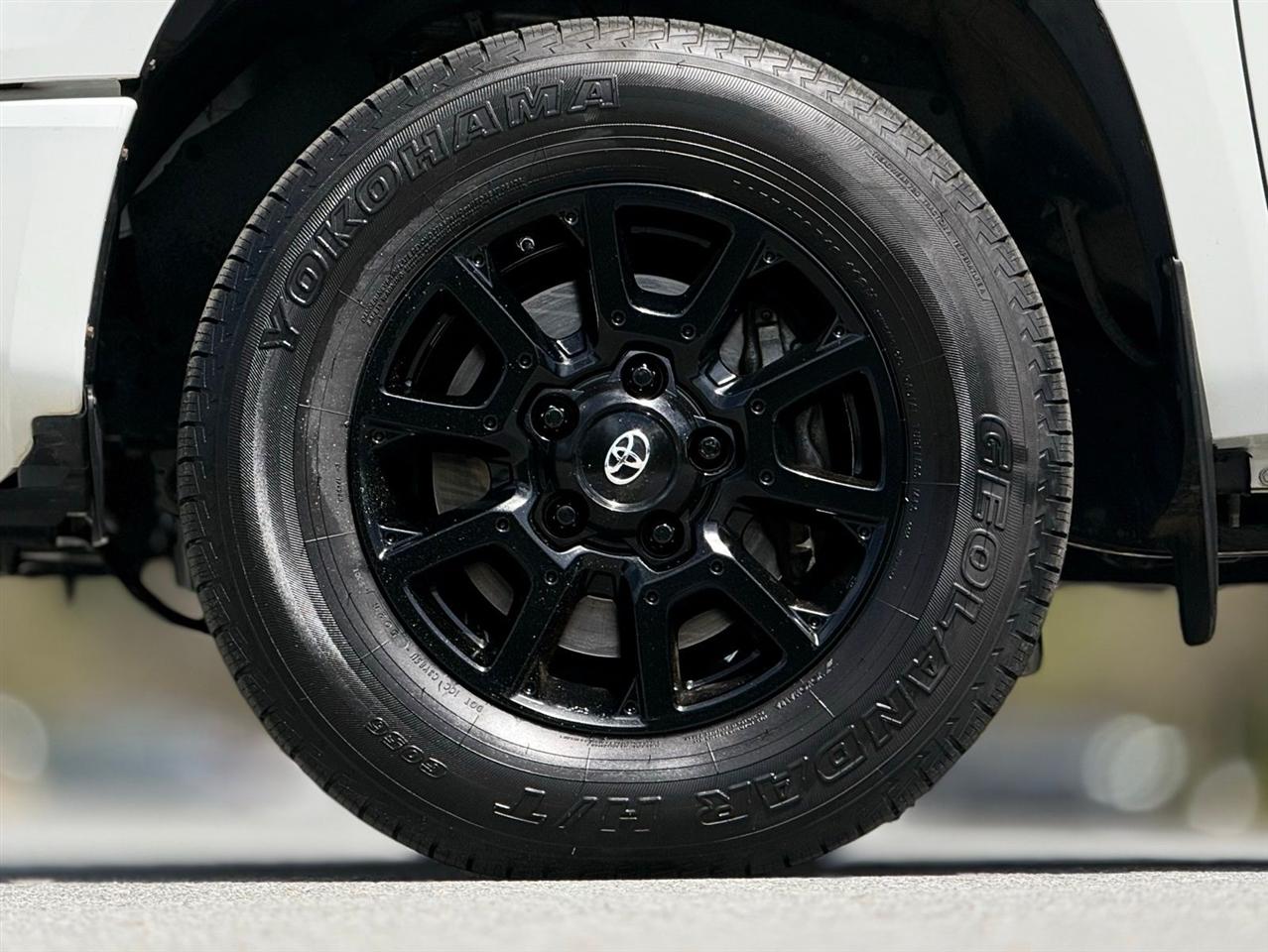 Toyota Tundra 4WD  2021