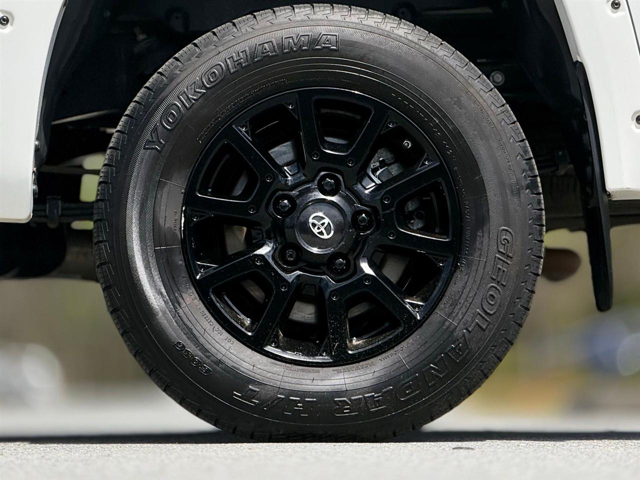 Toyota Tundra 4WD  2021