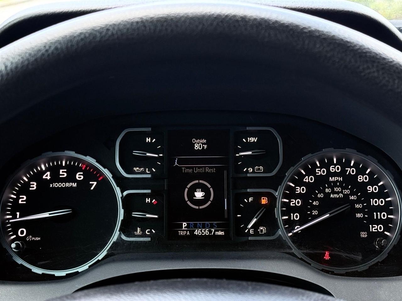 Toyota Tundra 4WD  2021