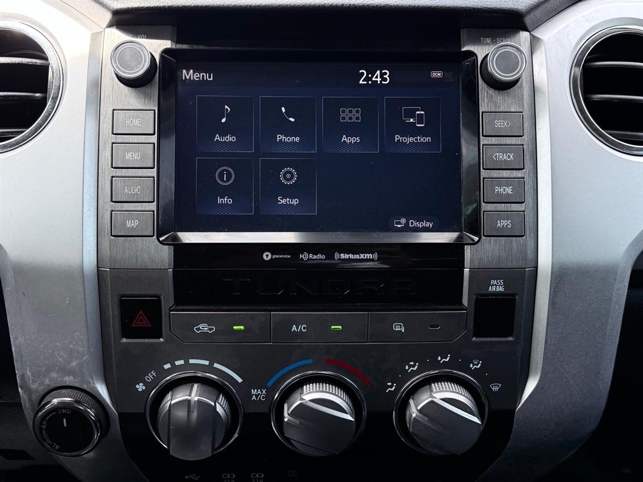 Toyota Tundra 4WD  2021