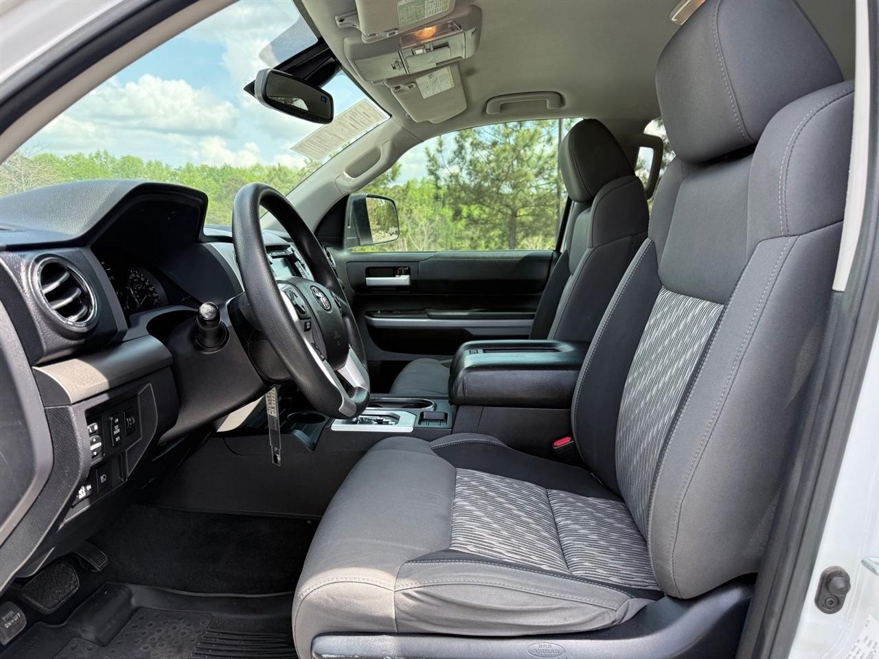 Toyota Tundra 4WD  2021