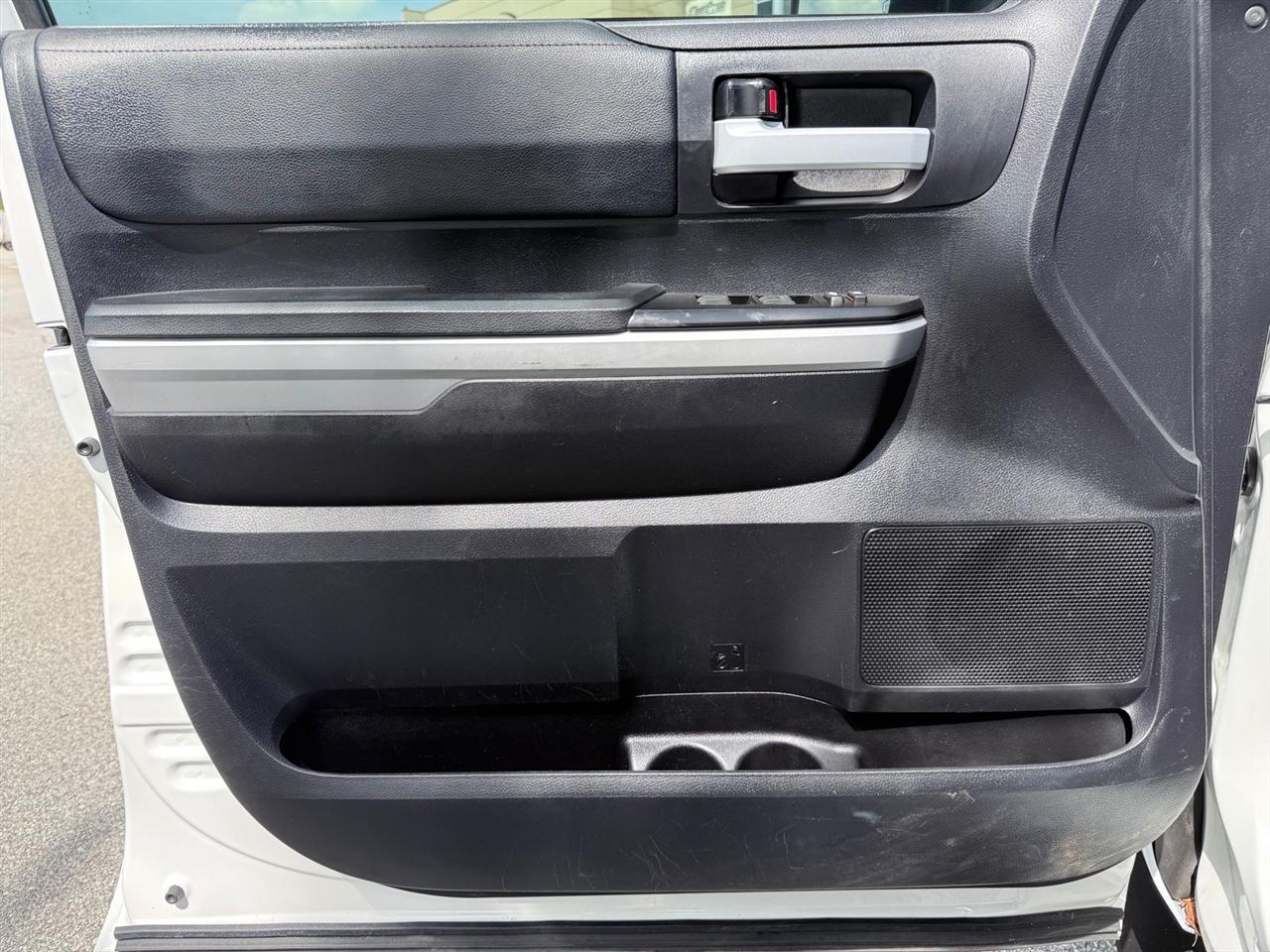 Toyota Tundra 4WD  2021