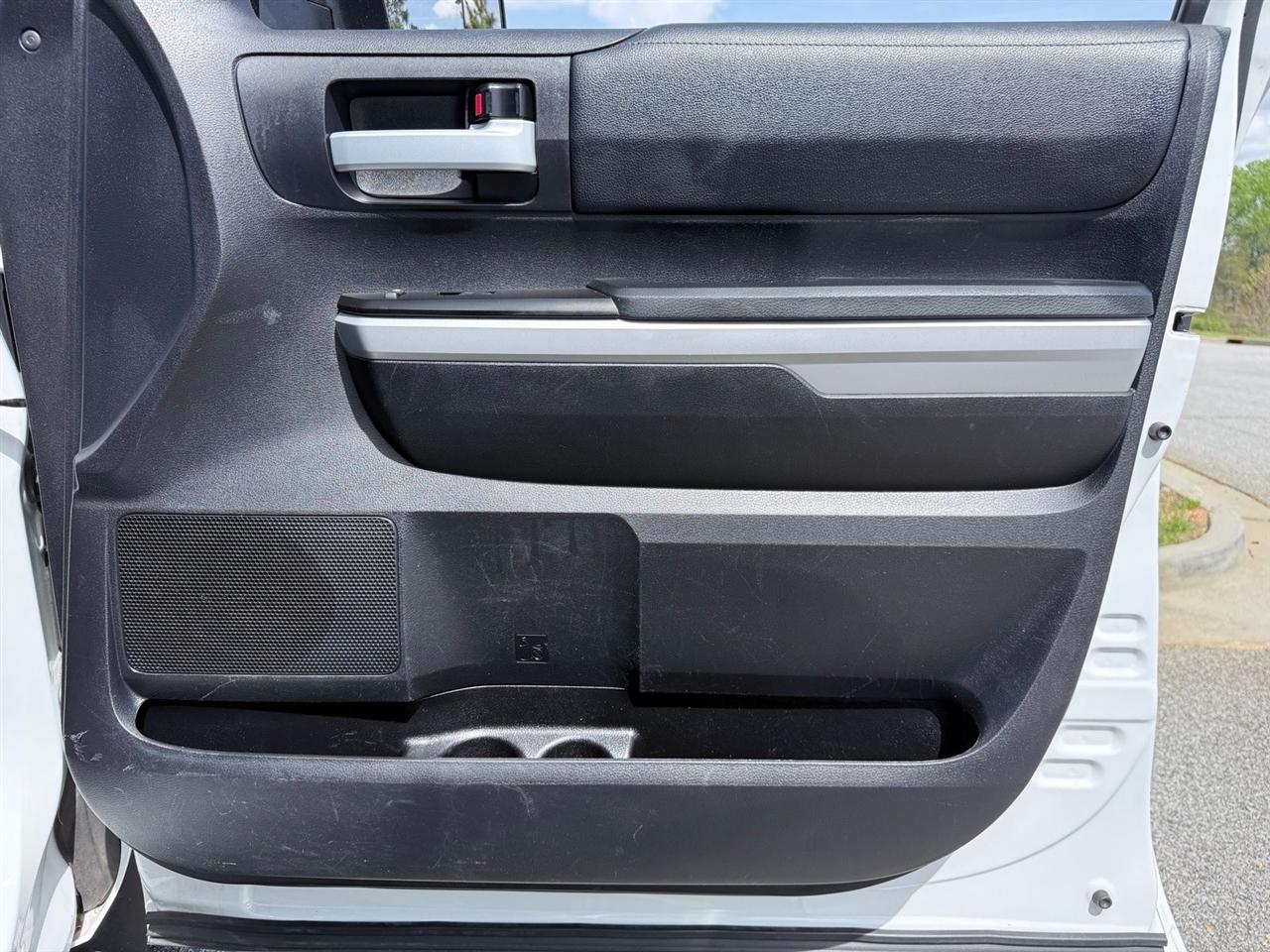 Toyota Tundra 4WD  2021