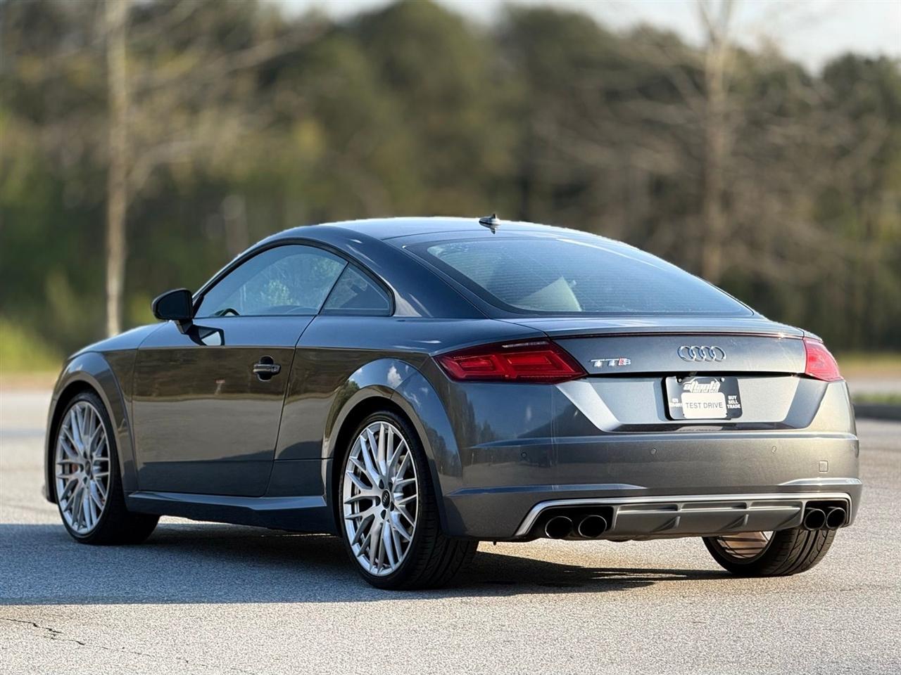 Audi TTS  2016